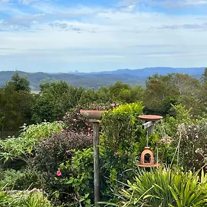 ninderry-manor-spectacular-hinterland-retreat.queenslandhotels.net/